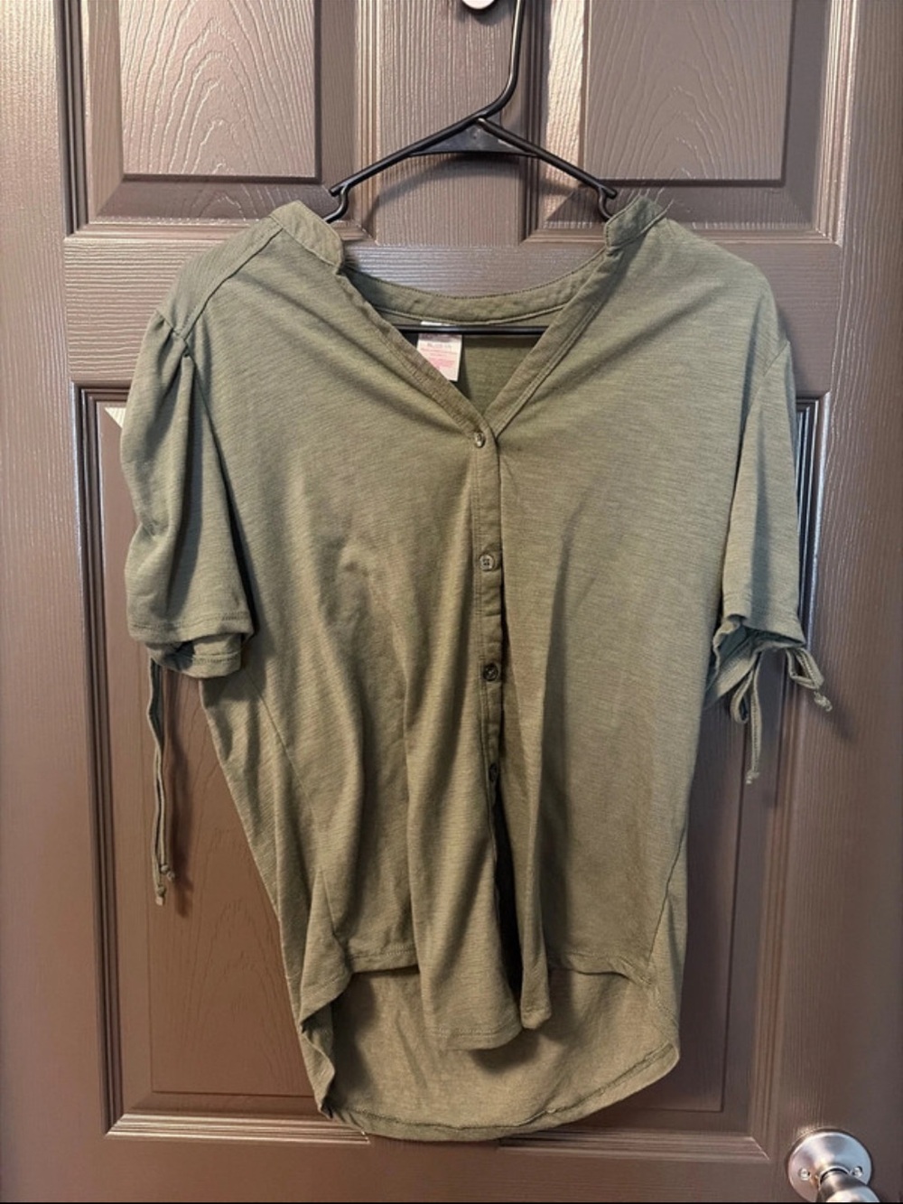 No Boundaries Olive Green Button-Front Short Sleeve Top